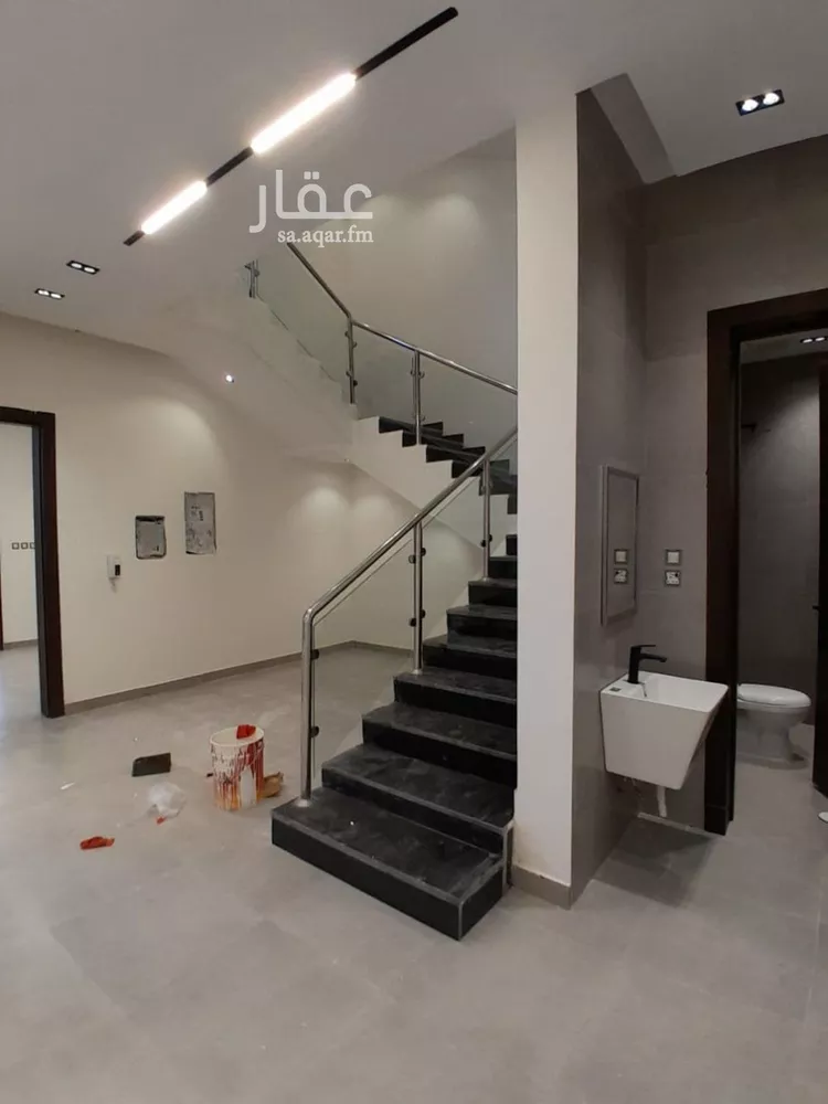 فيلا للبيع في شارع رقم 174, حي ظهرة لبن, مدينة الرياض, منطقة الرياض 25