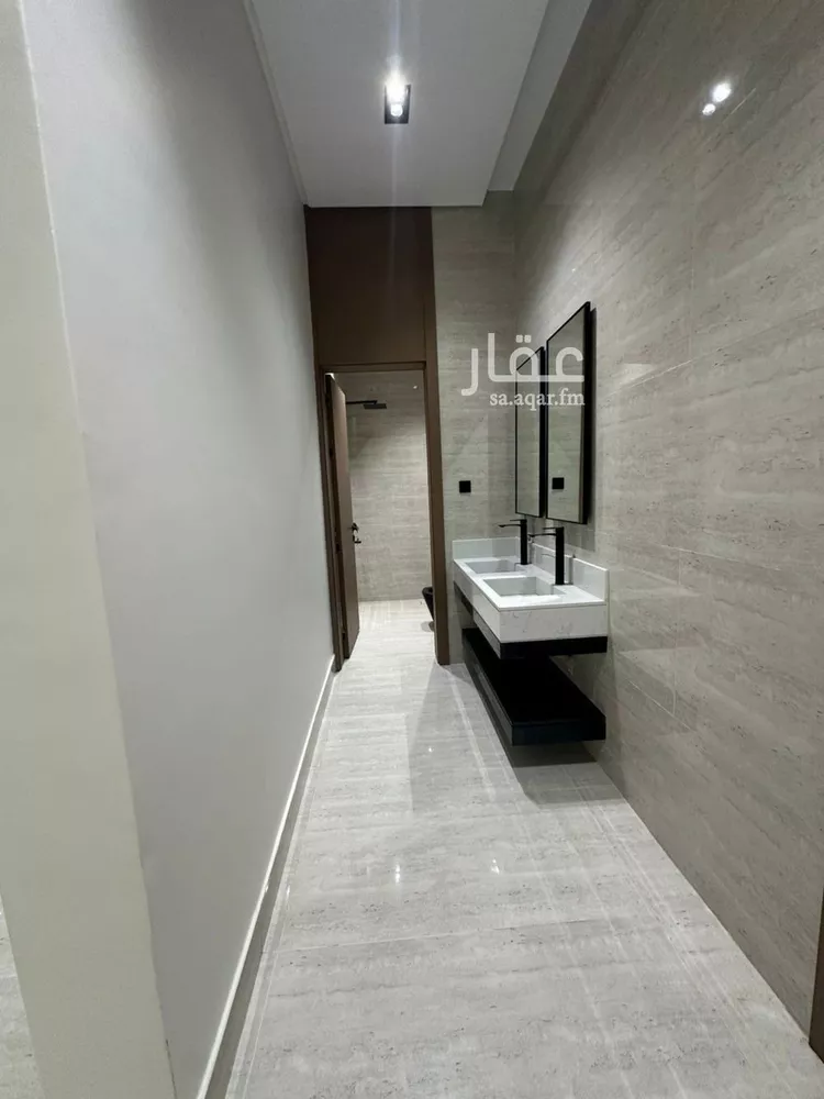Floor for Sale in Riyadh Tuwaiq 13