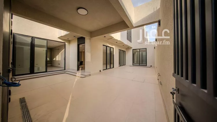 فيلا للبيع في شارع القاض بن العربي, حي المهدية, مدينة الرياض, منطقة الرياض صورة 3