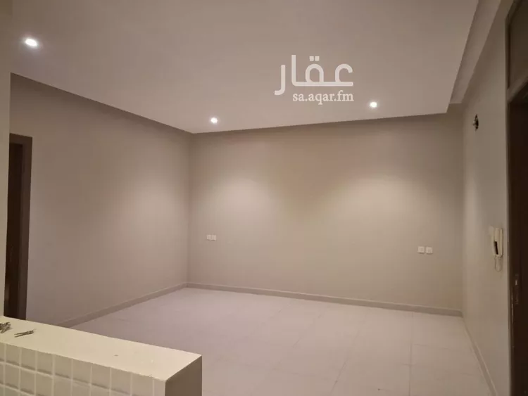 شقة للإيجار في شارع حسين بن صديق دحلان, حي عكاظ, مدينة الرياض, منطقة الرياض صورة 2