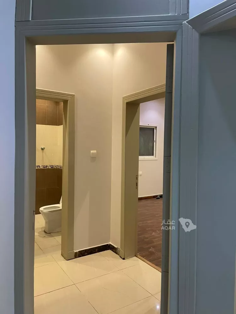 Floor for Rent in Riyadh Al Arid 4