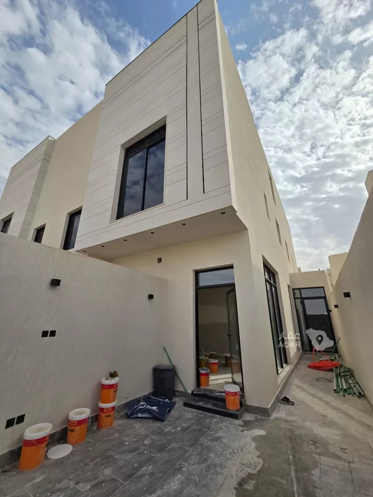 Floor for Sale in Riyadh Al Andalus