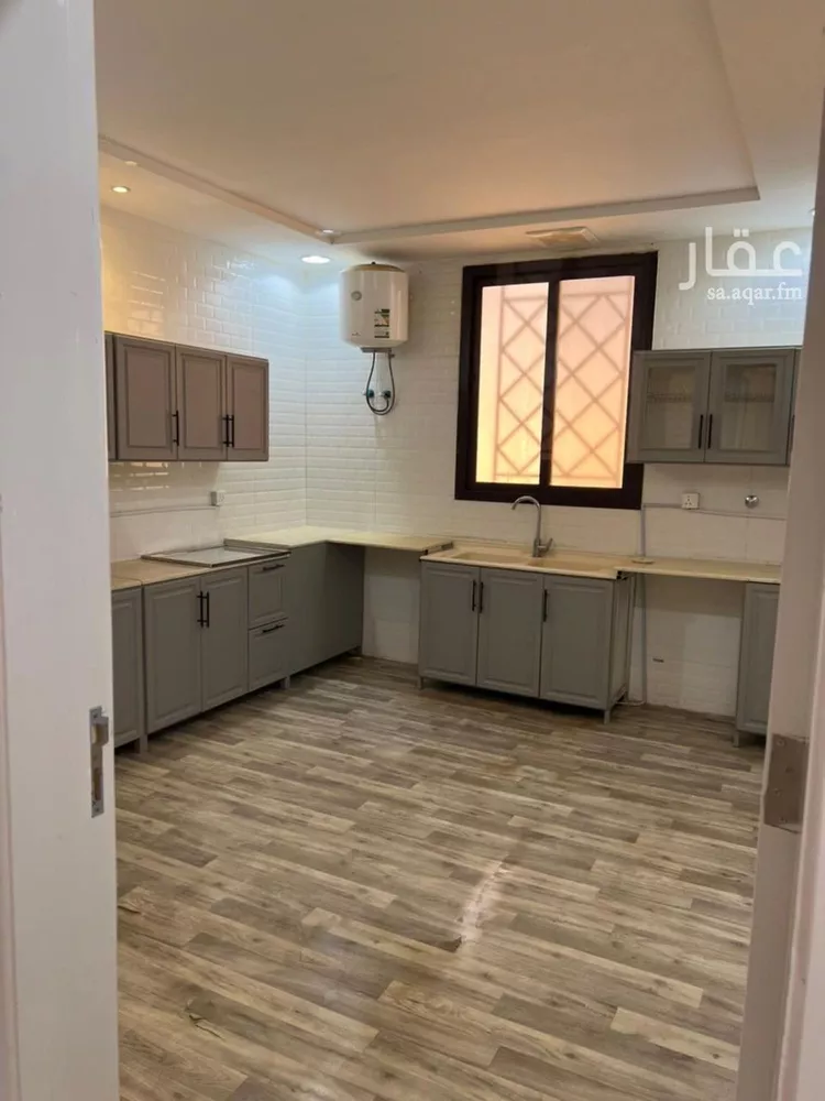 شقة للإيجار في شارع عين صالح, حي عكاظ, مدينة الرياض, منطقة الرياض