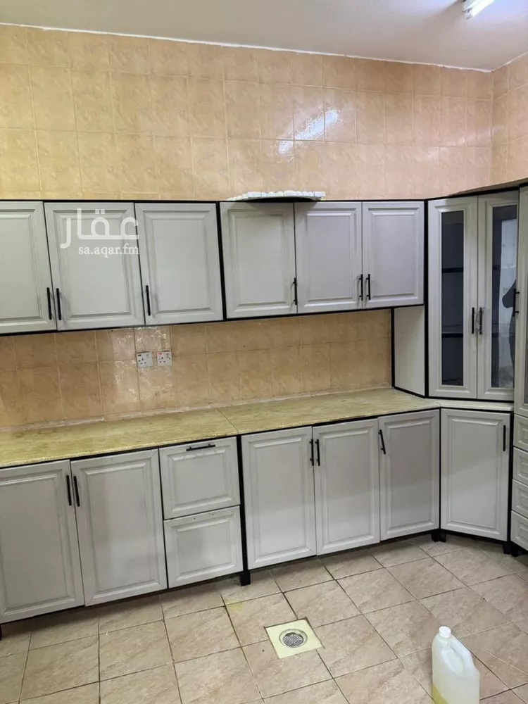 شقة للإيجار في شارع المغزل, حي ظهرة لبن, مدينة الرياض, منطقة الرياض صورة 2