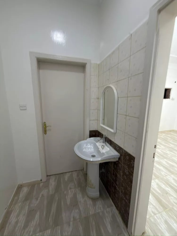 Apartment for Rent in Riyadh Al Janadriyah 5