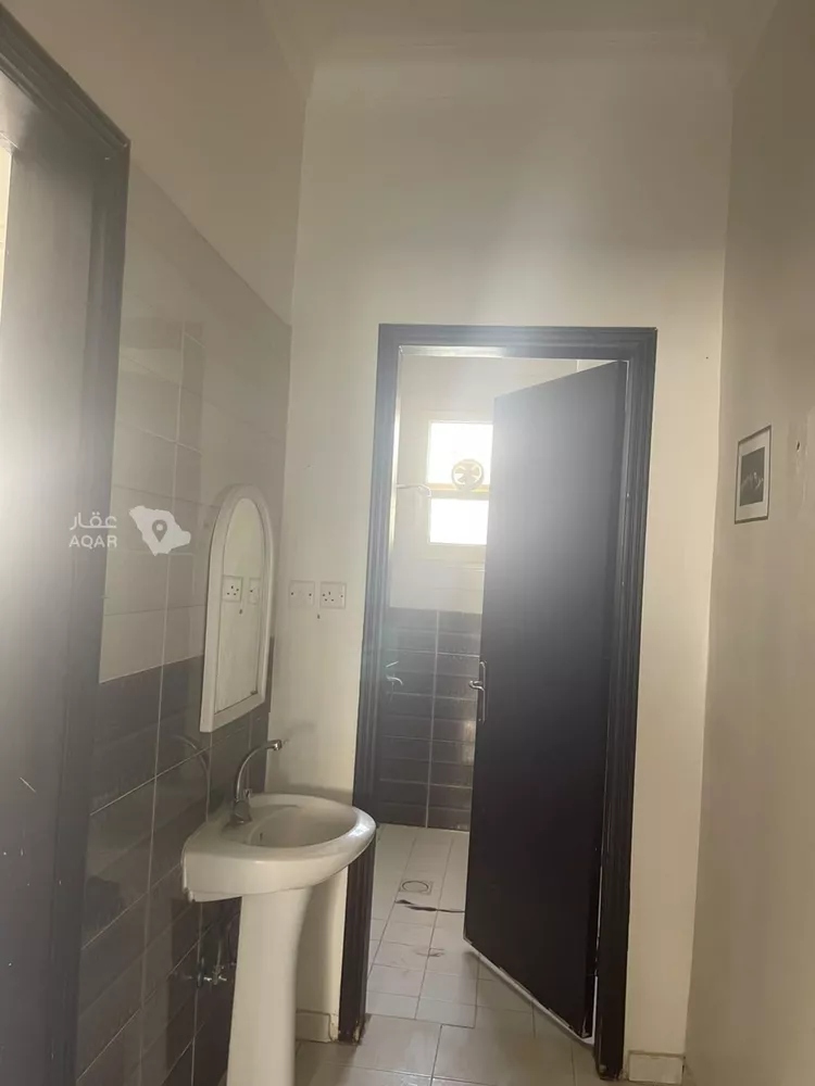 Apartment for Rent in Riyadh Al Janadriyah 4