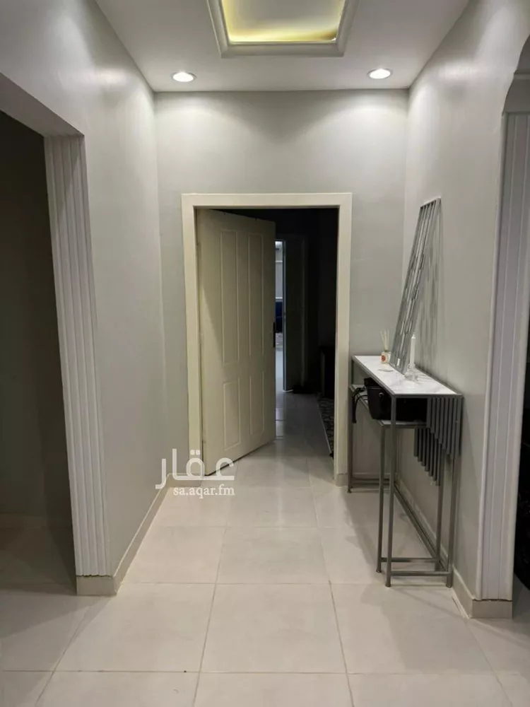 فيلا للبيع في شارع عبدالقادر بن عبدالوارث, حي المهدية, مدينة الرياض, منطقة الرياض صورة 5