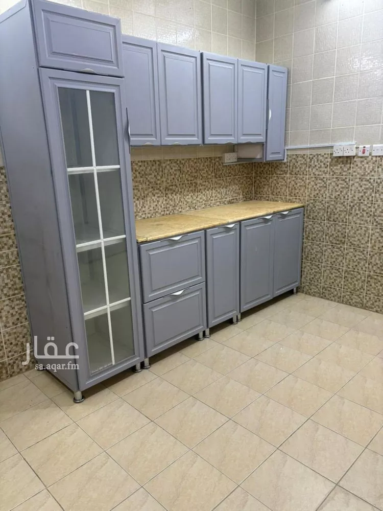 شقة للإيجار في شارع علي بن سلامة اللخمي, حي بدر, مدينة الرياض, منطقة الرياض