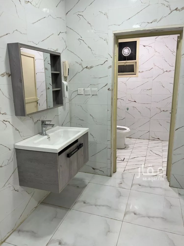 شقة للإيجار في شارع علي بن سلامة اللخمي, حي بدر, مدينة الرياض, منطقة الرياض صورة 2