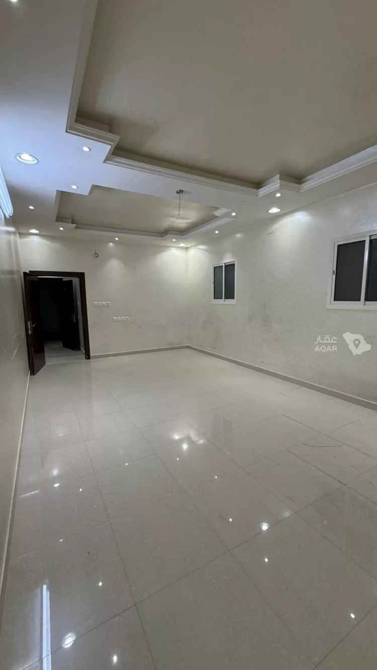 Floor for Rent in Riyadh Ad Dar Al Baida
