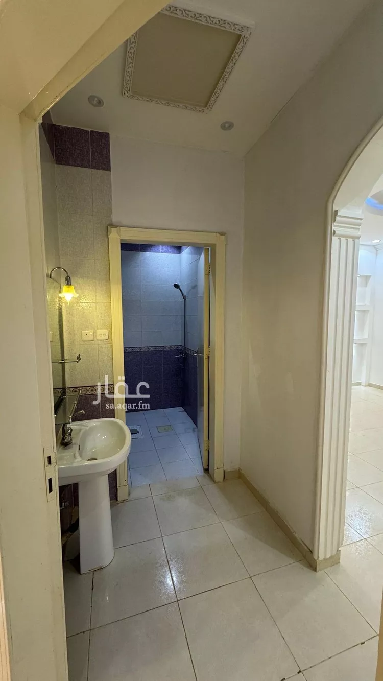 شقة للإيجار في شارع عنيزة, حي ظهرة لبن, مدينة الرياض, منطقة الرياض