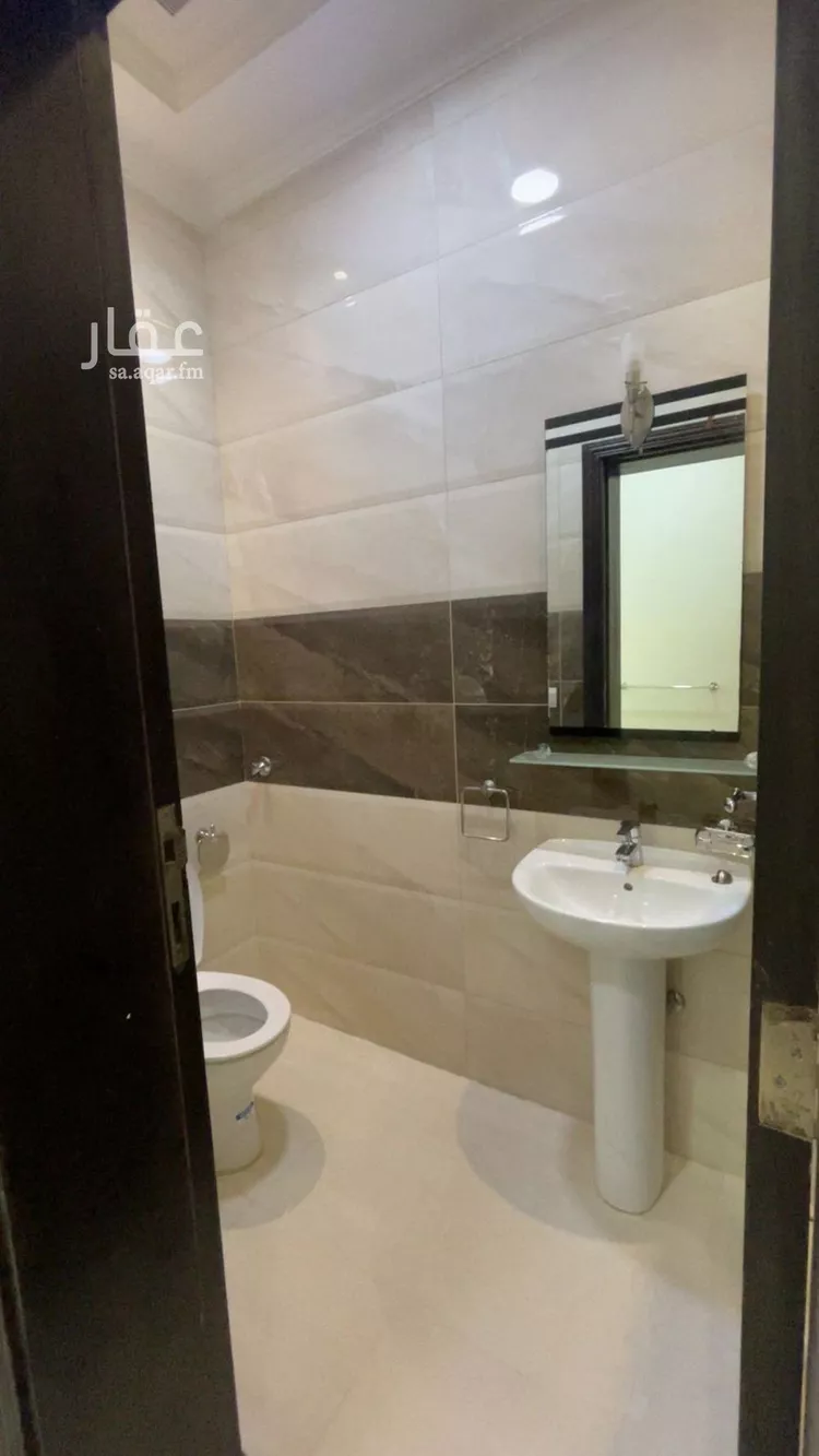 شقة للإيجار في شارع شرف الدين بن بدر, حي الياقوت, مدينة جدة, منطقة مكة المكرمة صورة 3