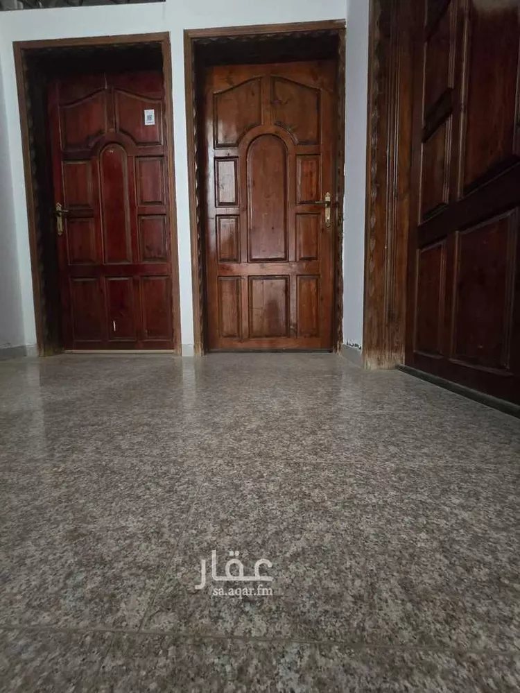 عمارة للبيع في شارع الوليد بن عبد الملك, حي الشفاء, مدينة القريات, منطقة الجوف صورة 4