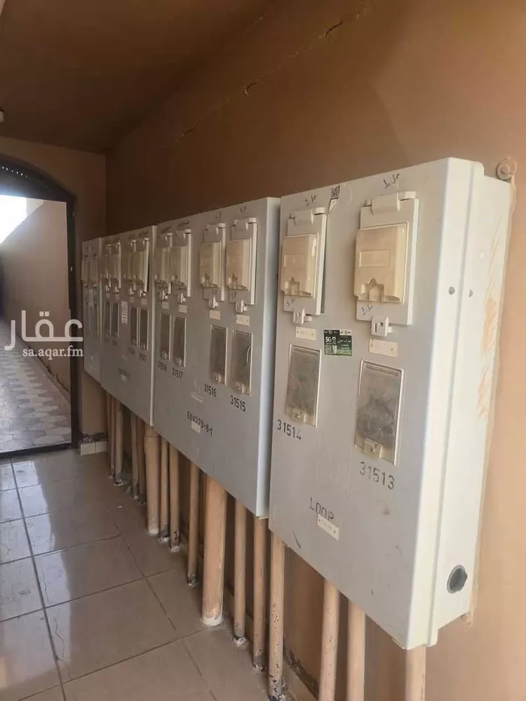 عمارة للبيع في شارع الوليد بن عبد الملك, حي الشفاء, مدينة القريات, منطقة الجوف صورة 3