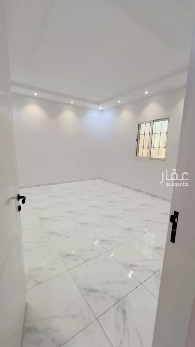 شقة للإيجار في شارع ابن زهر, حي السعادة, مدينة الرياض, منطقة الرياض