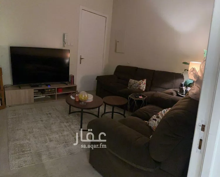 فيلا للبيع في شارع أحمد بن إدريس القرافي, حي الرمال, مدينة الرياض, منطقة الرياض صورة 2
