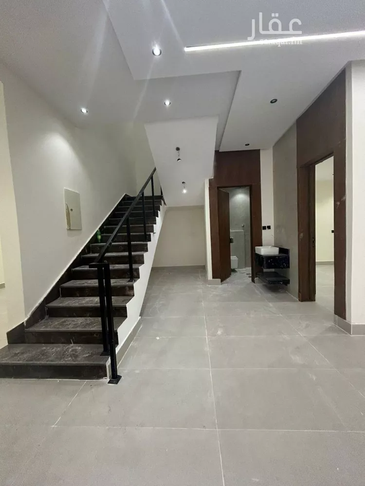 فيلا للإيجار في شارع تمام بنت الحسين, حي عكاظ, مدينة الرياض, منطقة الرياض صورة 2