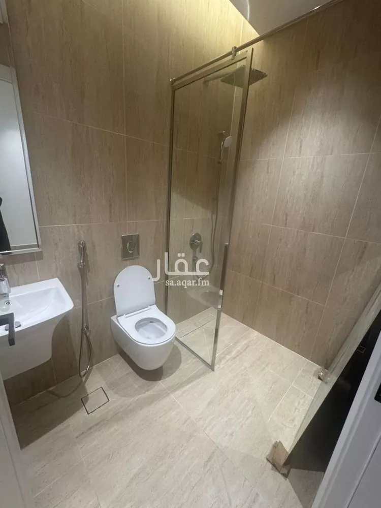 شقة للإيجار في شارع الامير مقرن بن عبدالعزيز, حي مغرزات, مدينة الرياض, منطقة الرياض صورة 4