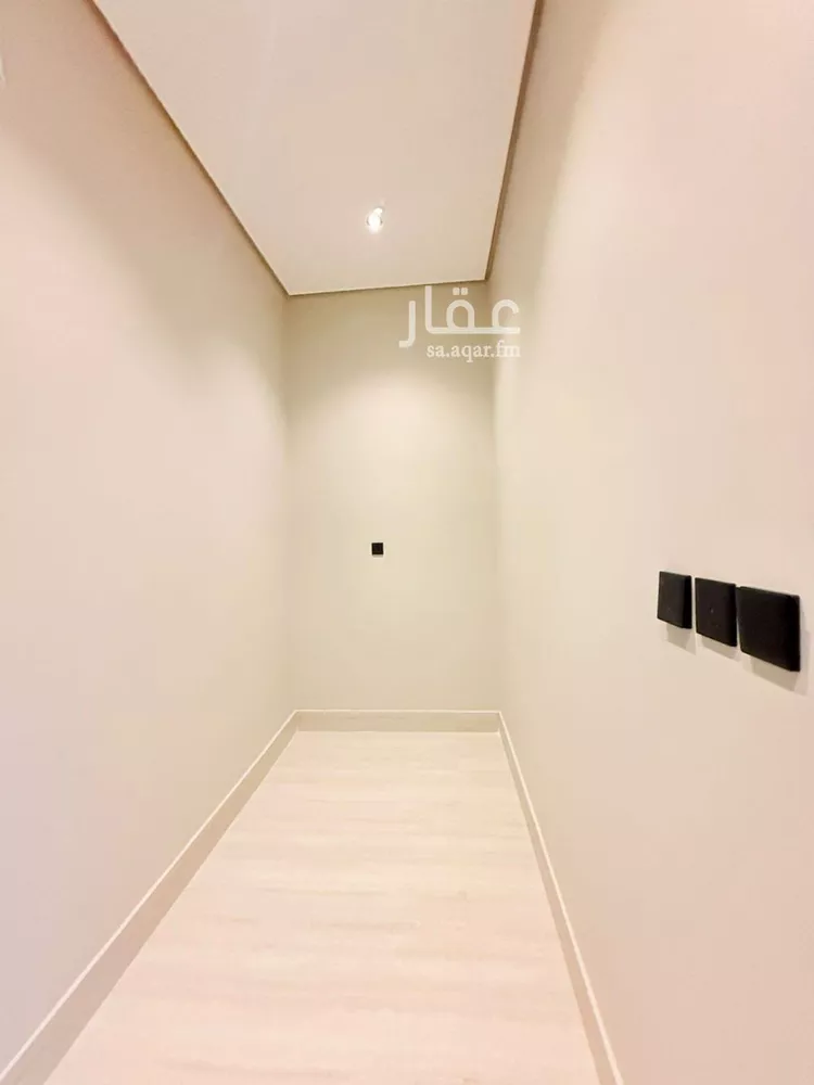 فيلا للبيع في شارع الولاء, حي الأمواج, مدينة الخبر, المنطقة الشرقية صورة 2