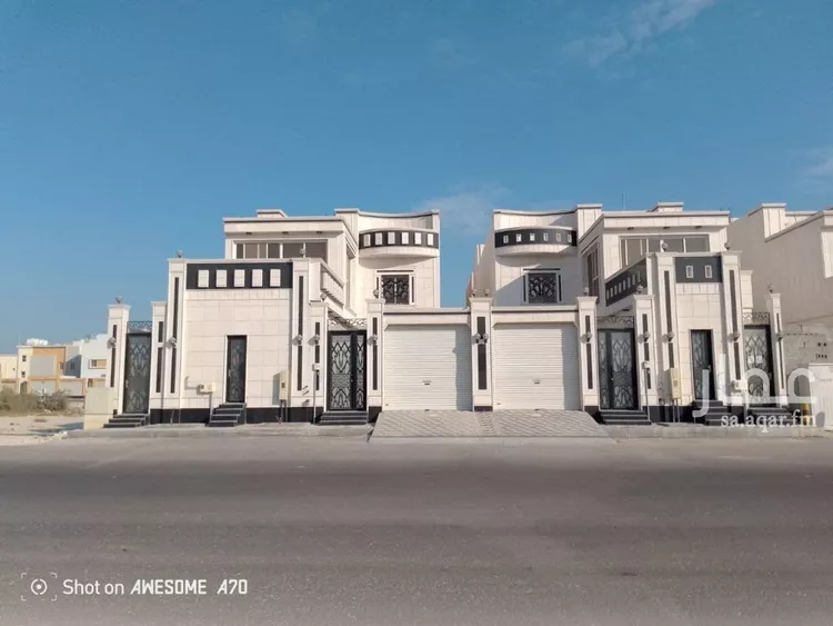 فيلا للبيع في شارع المقداد بن عمرو, حي الشراع, مدينة الخبر, المنطقة الشرقية