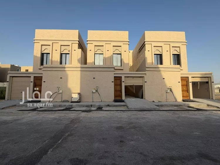 فيلا للبيع في شارع الخفجي, حي الصواري, مدينة الخبر, المنطقة الشرقية