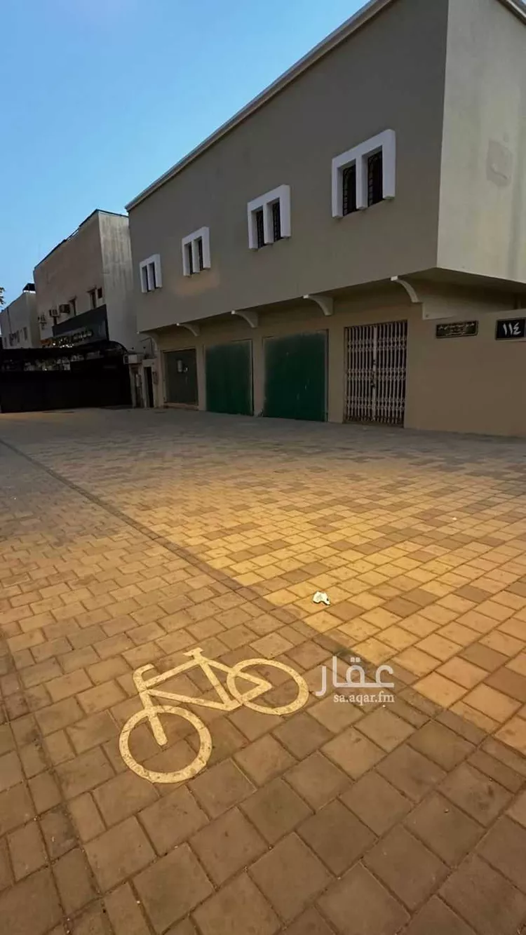 محل للإيجار في شارع محمد السنوسي, حي العريجاء الغربي, مدينة الرياض, منطقة الرياض 1 صورة