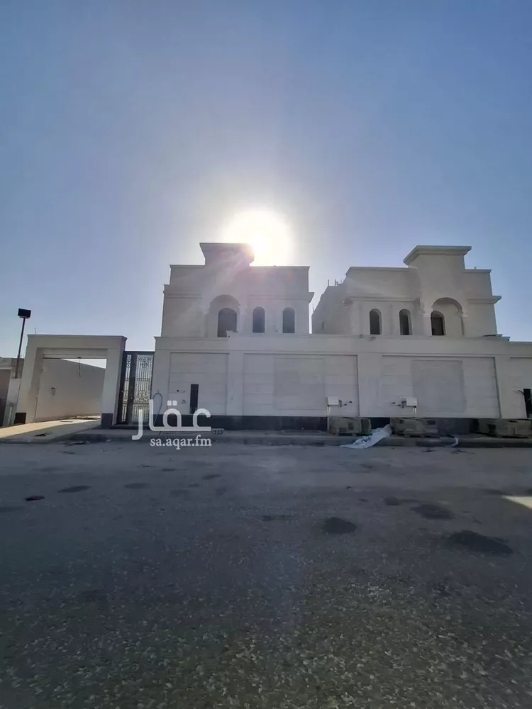 فيلا للبيع في شارع جبر بن عتيك, حي الشراع, مدينة الخبر, المنطقة الشرقية