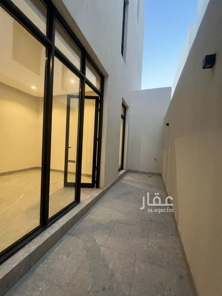 دور للبيع في شارع أبي محمد بن حمدان, حي النرجس, مدينة الرياض, منطقة الرياض 21