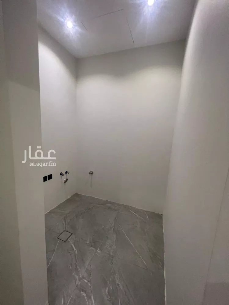 دور للبيع في شارع أبي محمد بن حمدان, حي النرجس, مدينة الرياض, منطقة الرياض 15