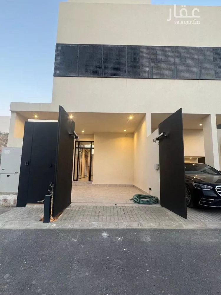Floor for Sale in Jeddah As Sahil