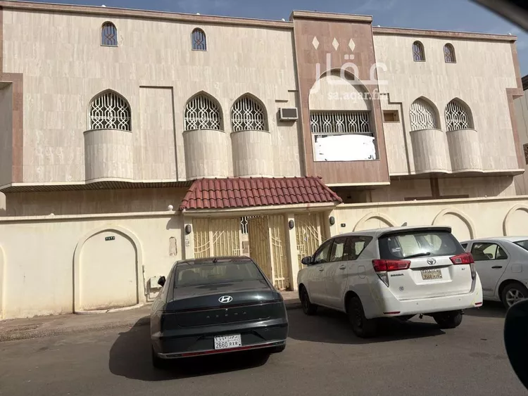 عمارة للبيع في شارع عبدالرحمن ابن مقاتل, حي القصواء, مدينة المدينة المنورة, منطقة المدينة المنورة صورة 2