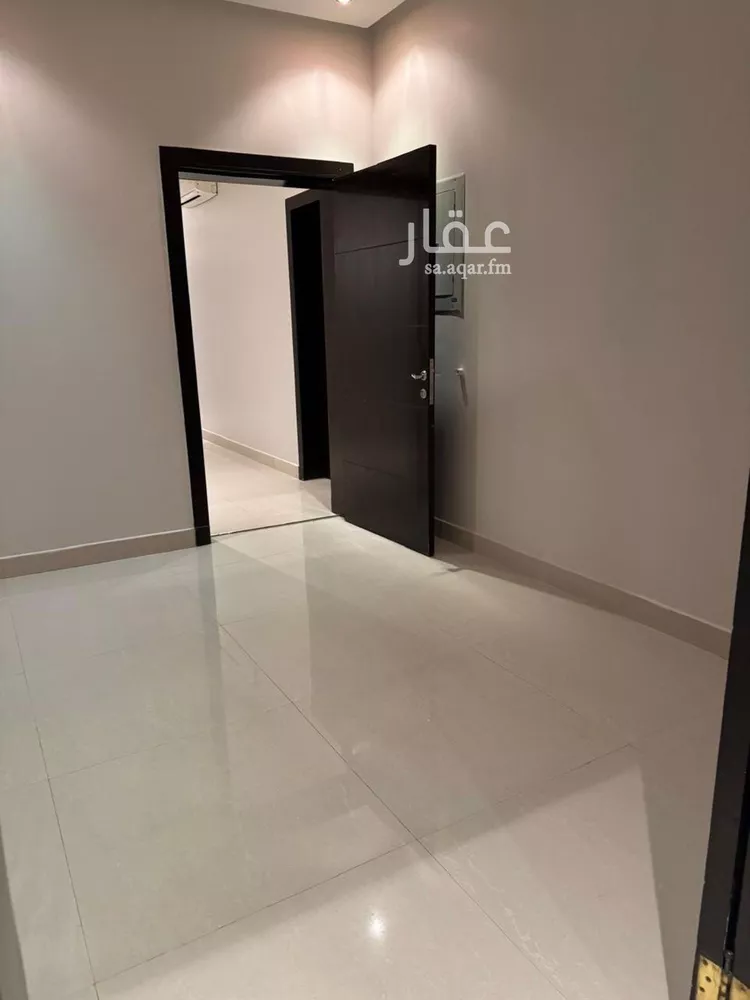 فيلا للبيع في شارع رقم 293, حي الياسمين, مدينة الرياض, منطقة الرياض صورة 2