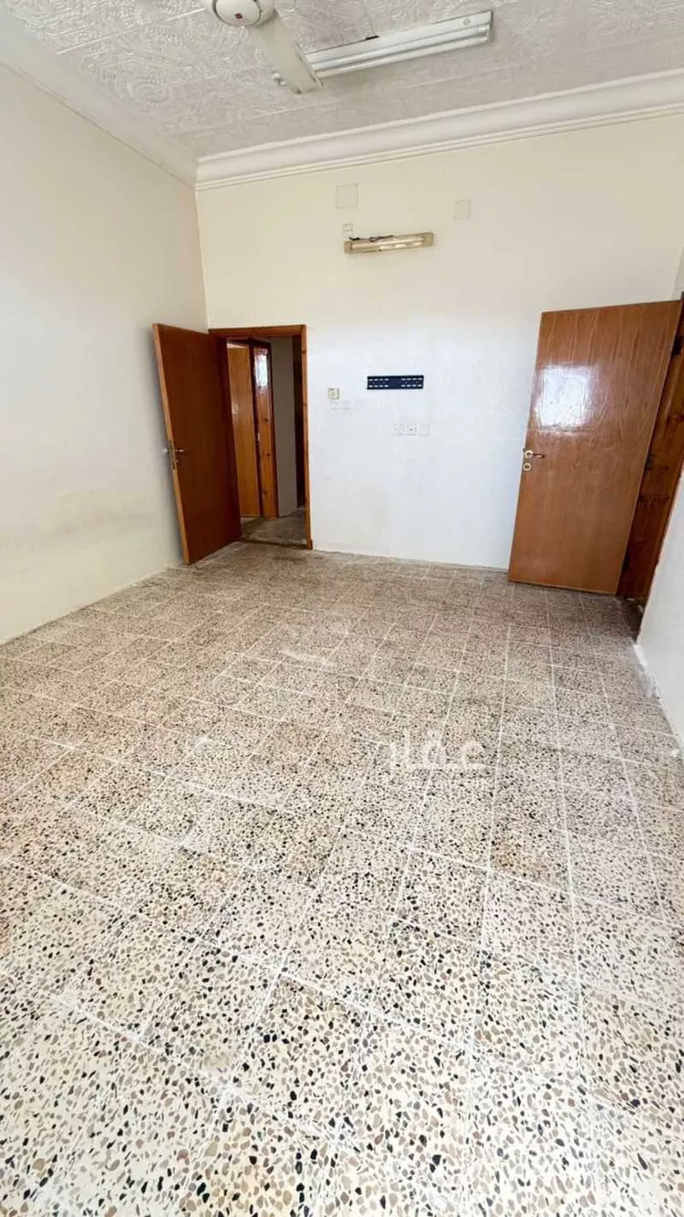 شقة للإيجار في شارع 11046100, حي الصقور, مدينة خميس مشيط, منطقة عسير صورة 3