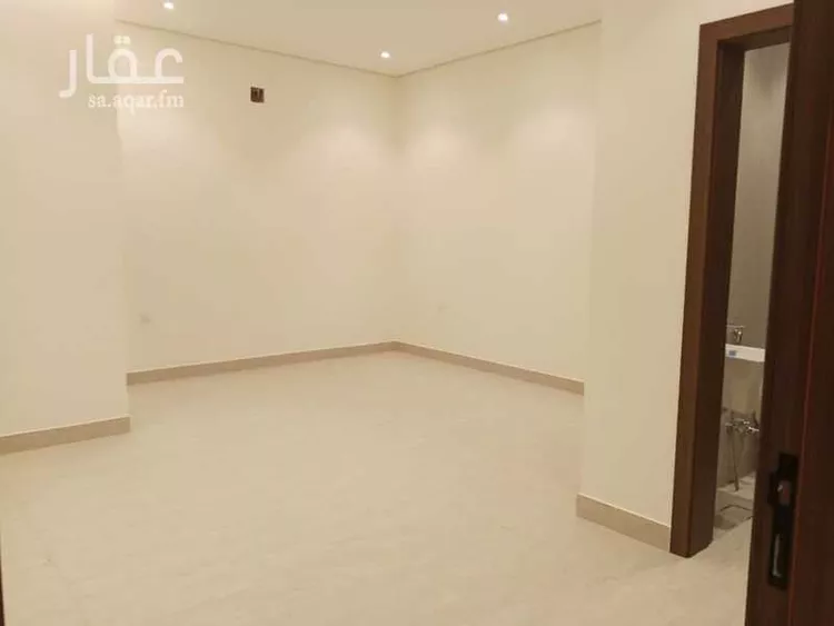 فيلا للبيع في شارع محمد بن مسلمة الأنصاري ، حي الملز ، الرياض ، منطقة الرياض صورة 5