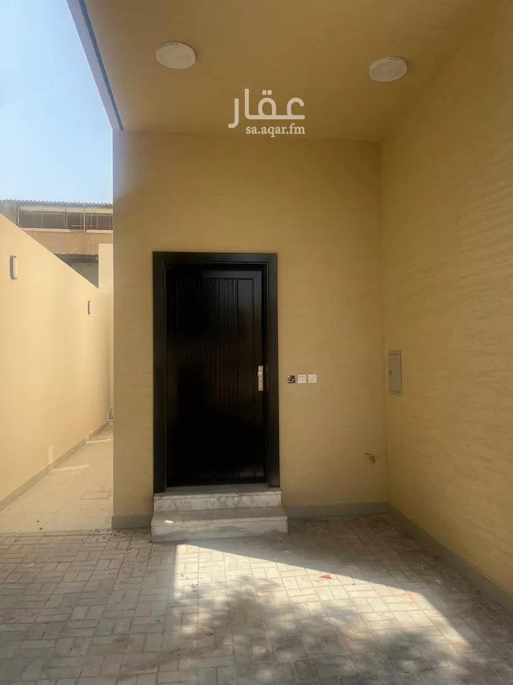 فيلا للبيع في شارع هجر, حي الضباط, مدينة الرياض, منطقة الرياض صورة 3