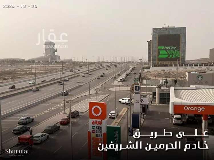 عمارة للبيع في شارع 1 الجامعة, حي الجامعة, مدينة الظهران, المنطقة الشرقية صورة 3