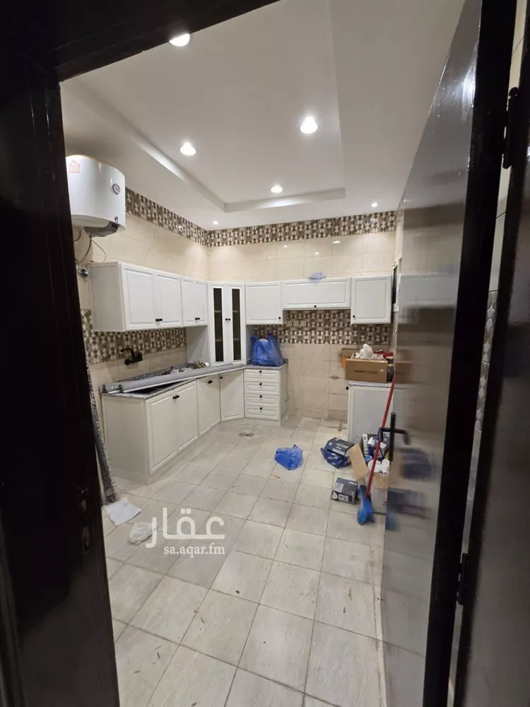 Floor for Rent in Riyadh King Abdullah