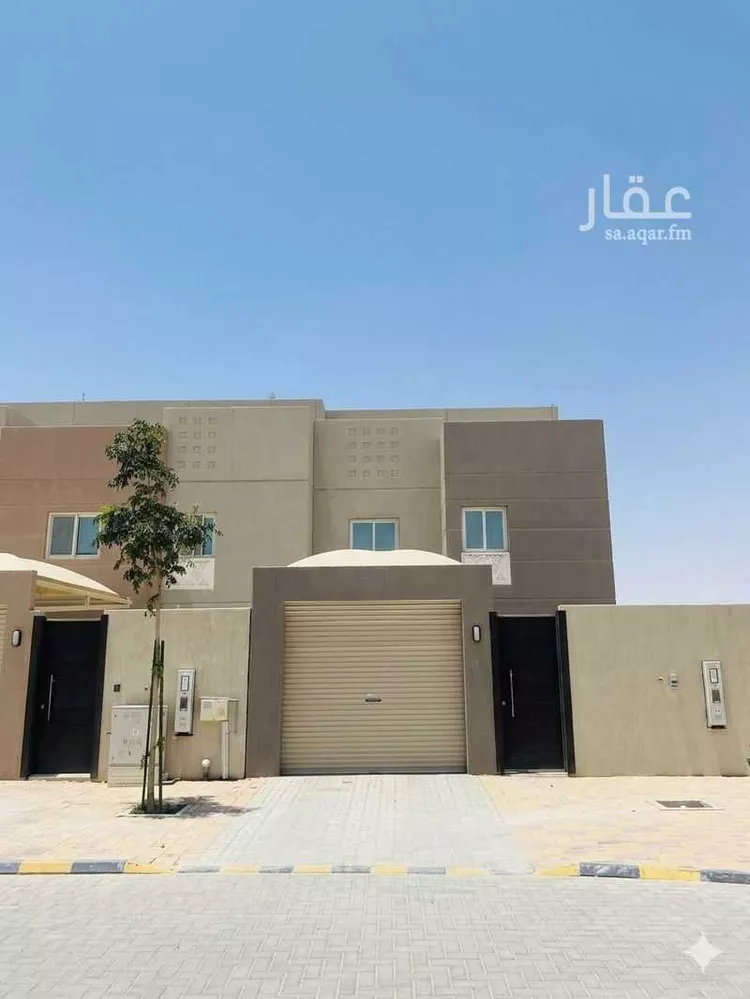 فيلا للإيجار في شارع عمر بن عبدالله قاضي, حي مطار الملك خالد الدولي, مدينة الرياض, منطقة الرياض 1 صورة