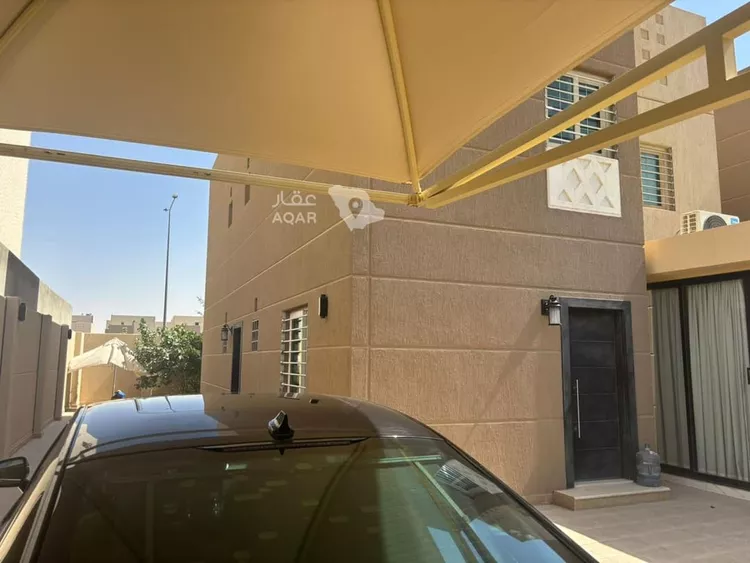 فيلا للبيع في شارع أحمد الحسباني, حي مطار الملك خالد الدولي, مدينة الرياض, منطقة الرياض 14