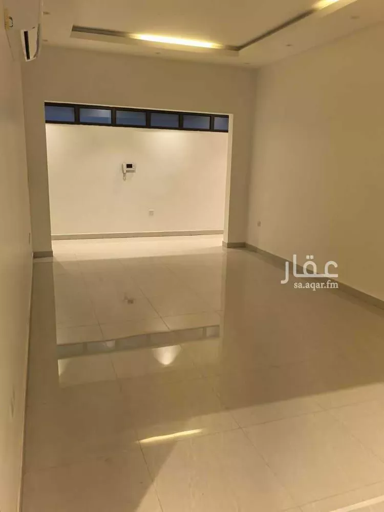 Floor for Rent in Riyadh Al Arid 11