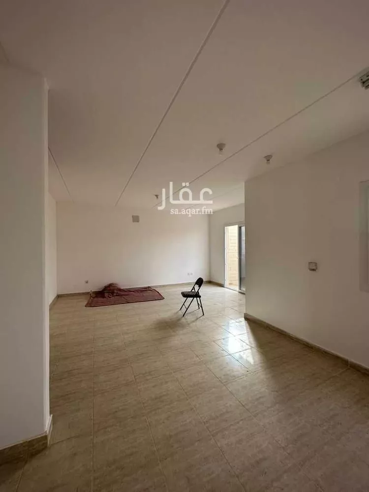 فيلا للبيع في شارع عمر بن عبدالله قاضي, حي مطار الملك خالد الدولي, مدينة الرياض, منطقة الرياض 13