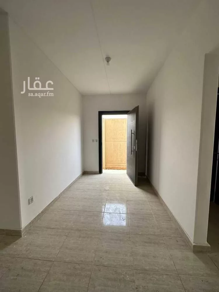 فيلا للبيع في شارع عمر بن عبدالله قاضي, حي مطار الملك خالد الدولي, مدينة الرياض, منطقة الرياض 7