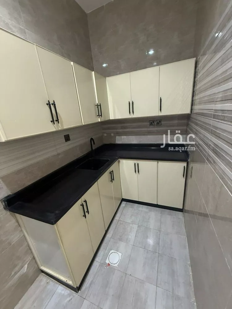 شقة للإيجار في شارع شهيد الدين ثم الوطن يحيى محمد يحيى الش, حي القيروان, مدينة الرياض, منطقة الرياض صورة 4