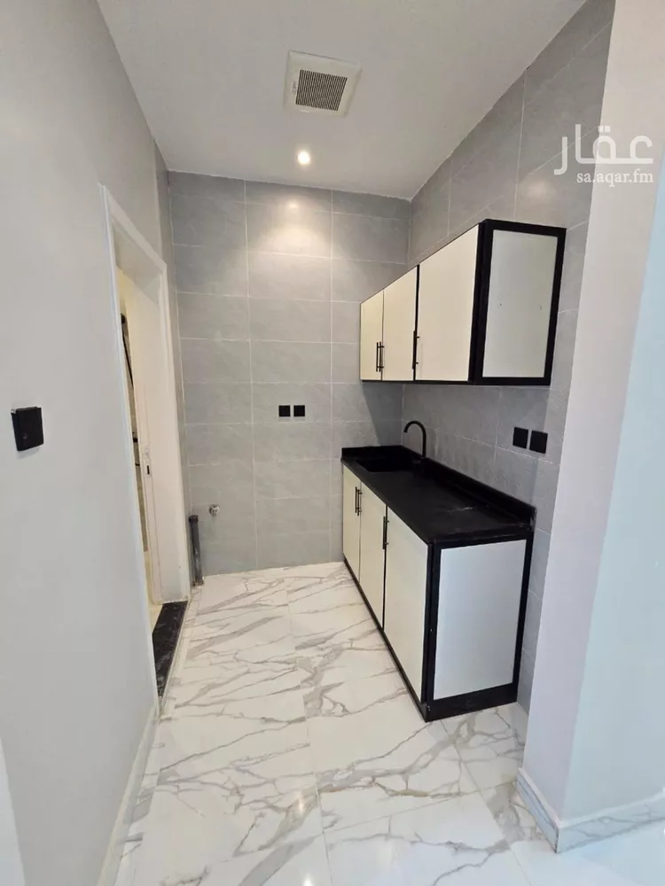 شقة للإيجار في شارع اللجائي, حي الوادي, مدينة الرياض, منطقة الرياض صورة 5