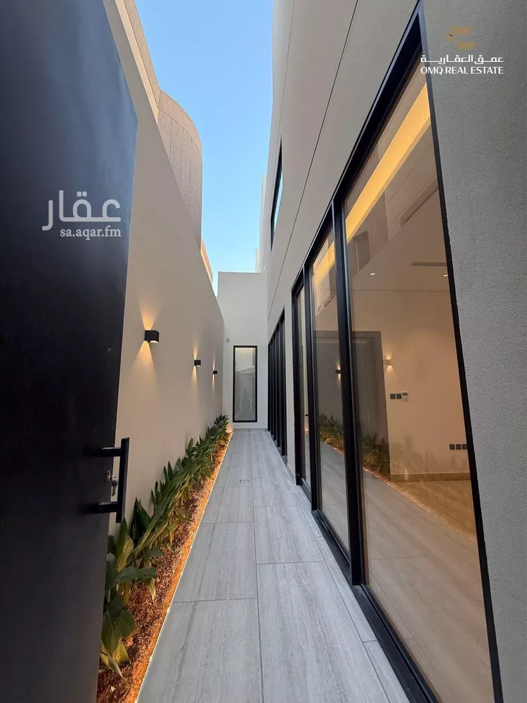 دور للبيع في شارع الثغر ، حي الملك عبدالله ، الرياض ، منطقة الرياض صورة 3