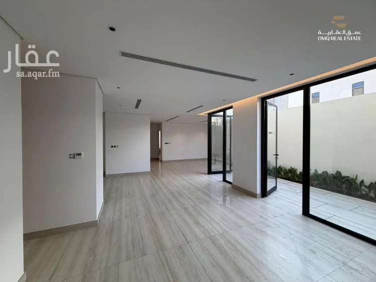 دور للبيع في شارع الثغر ، حي الملك عبدالله ، الرياض ، منطقة الرياض صورة 2