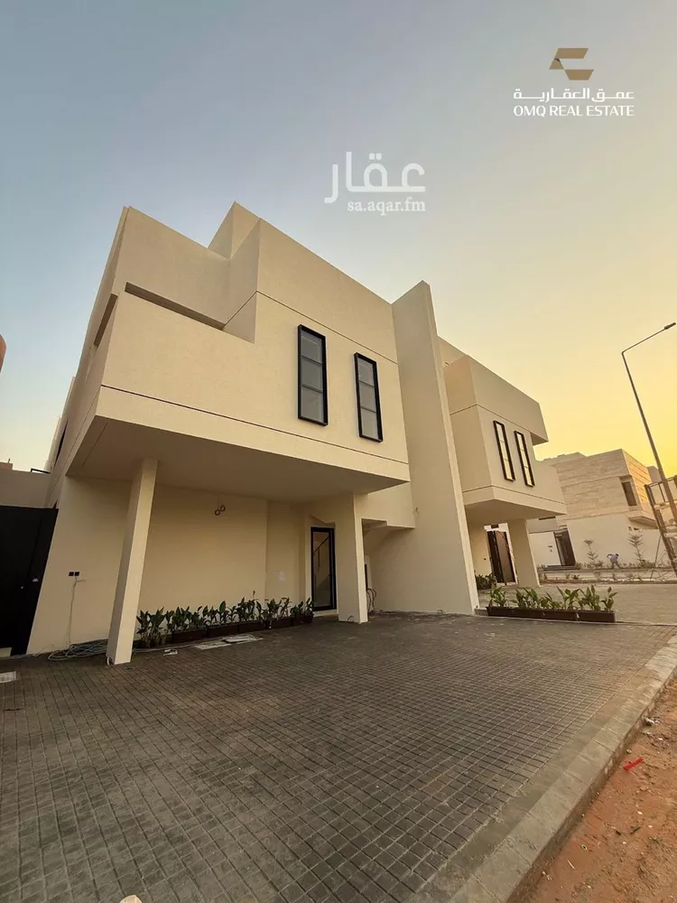 دور للبيع في شارع الثغر, حي الملك عبدالله, مدينة الرياض, منطقة الرياض صورة 2