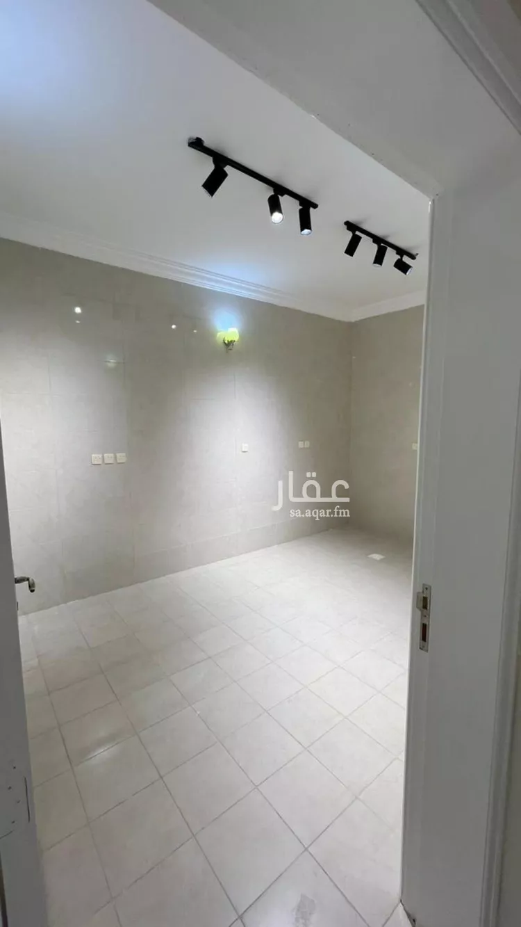 عمارة للبيع في شارع عمير بن سعد, حي أم العراد, مدينة الطائف, منطقة مكة المكرمة صورة 3