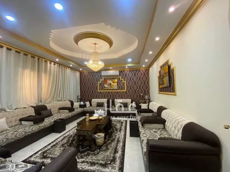 فيلا للبيع في شارع الدولابي, حي شمسان, مدينة أبها, منطقة عسير صورة 3