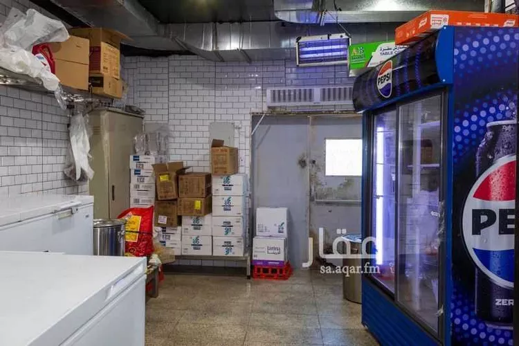 محل للإيجار في شارع الأحيدب, حي الندى, مدينة الرياض, منطقة الرياض 14